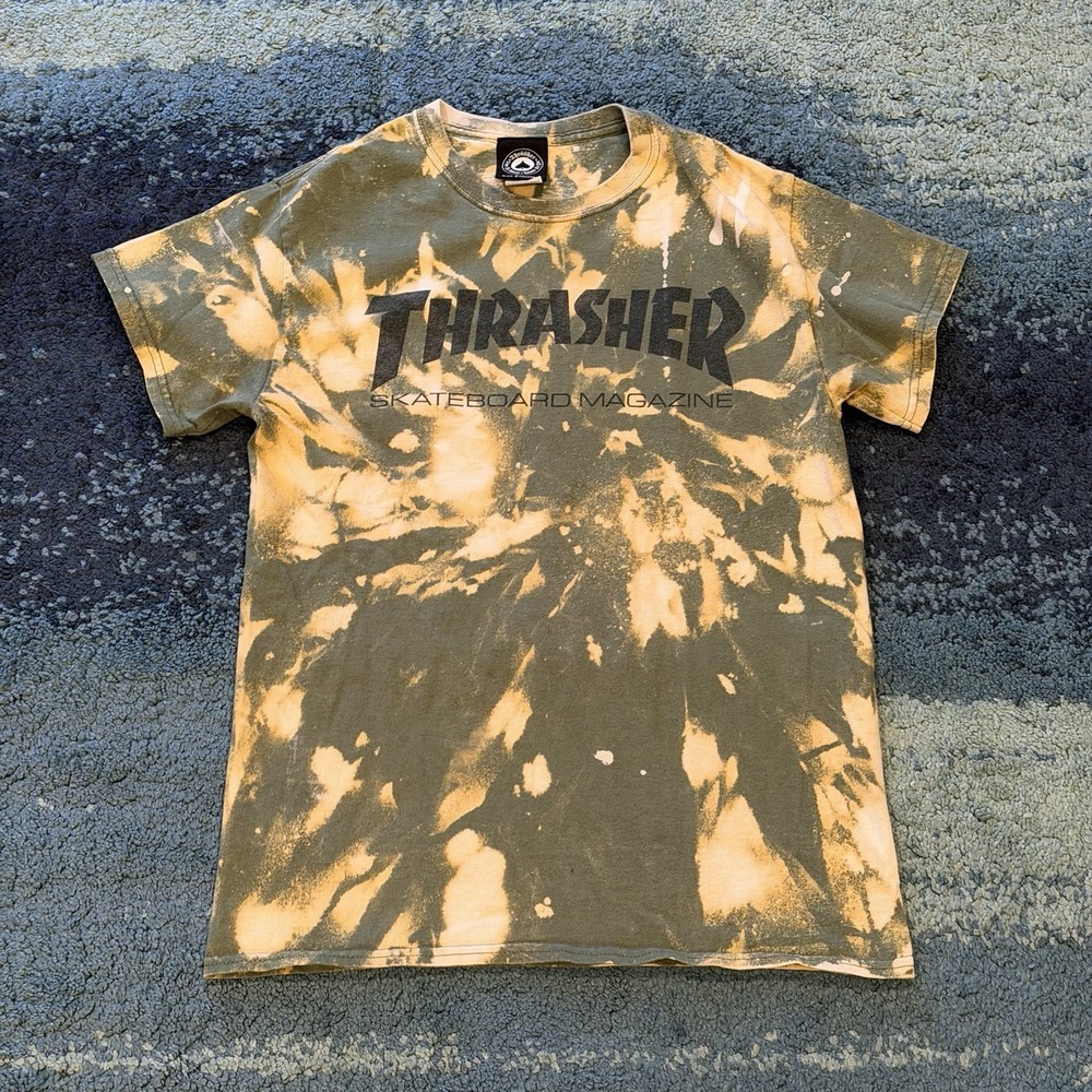 Grunge Y2K Thrasher Skateboard Magazine Tie Dye Short Sleeve Shirt Mens Small